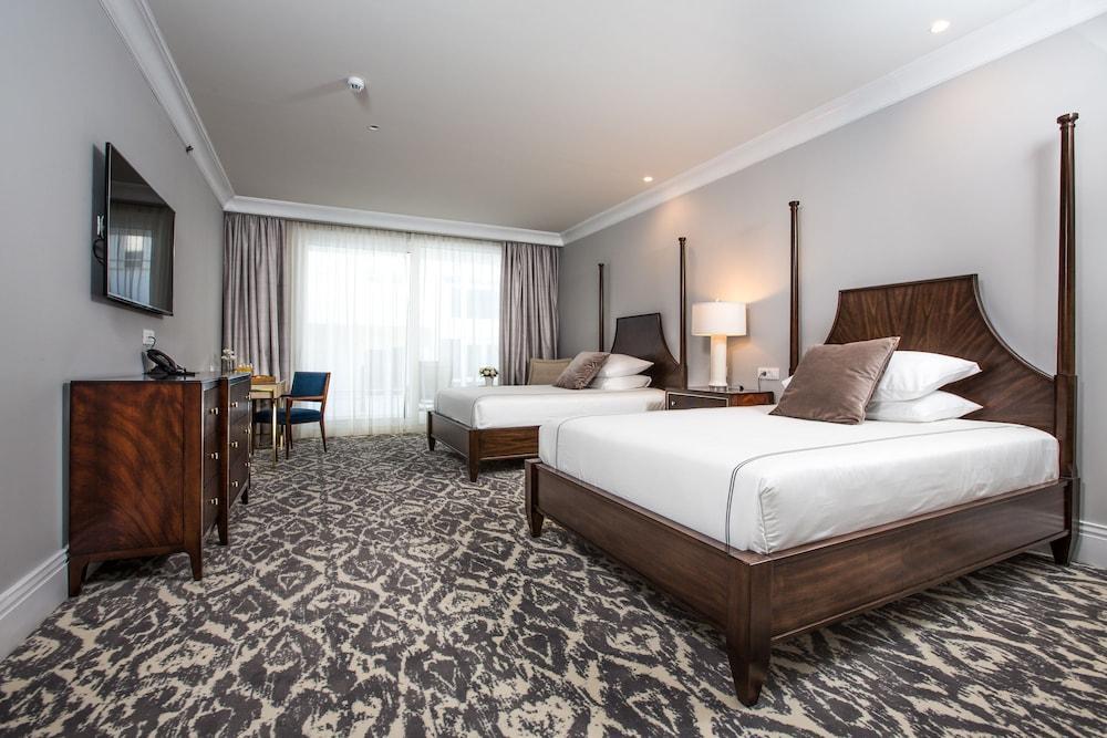 فندق رويال بلو دوبروفينك المظهر الخارجي الصورة A guest room at the Hotel du Pont