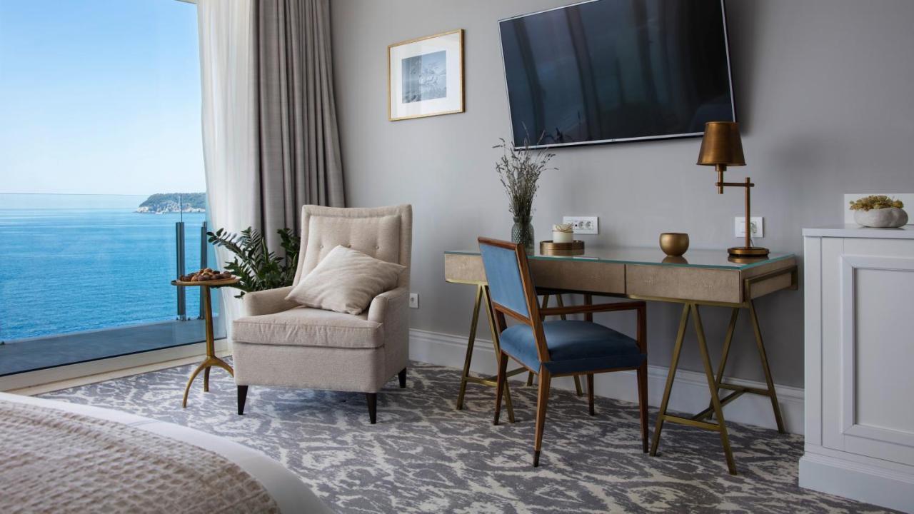 فندق رويال بلو دوبروفينك المظهر الخارجي الصورة A room at the hotel