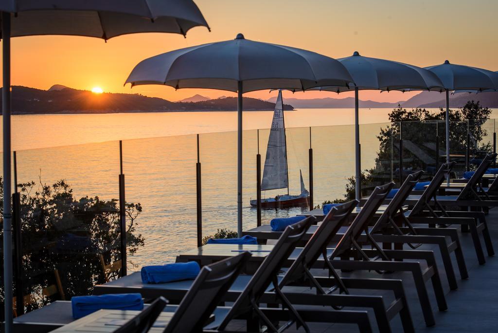 فندق رويال بلو دوبروفينك المظهر الخارجي الصورة Sunset at the Hotel Lone