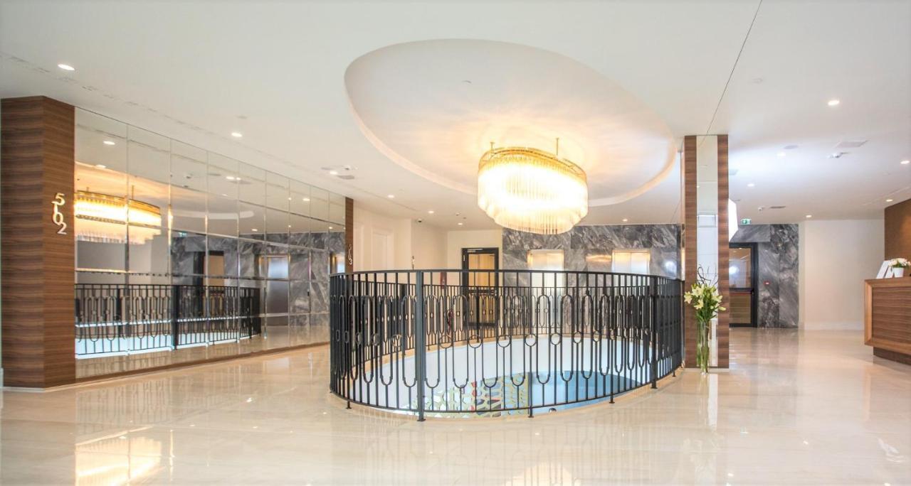 فندق رويال بلو دوبروفينك المظهر الخارجي الصورة The lobby of the hotel